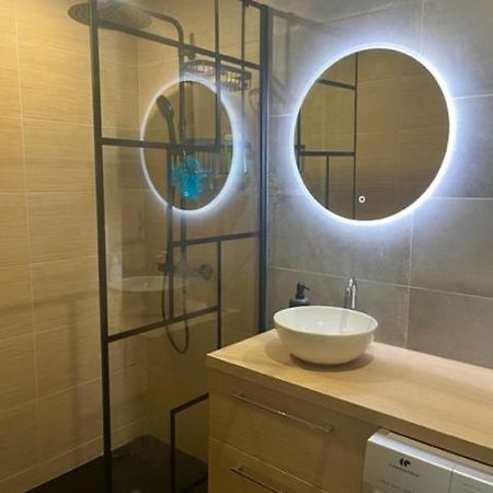 Chambre Privee Dans Un Appartement Partage Villeurbanne Esterno foto