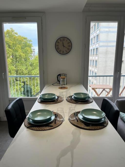 Chambre Privee Dans Un Appartement Partage Villeurbanne Esterno foto